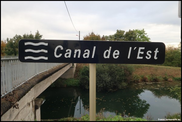 CANAL DE L'EST 55.JPG